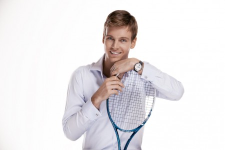 Tomáš Berdych s hodinkami v limitovanej sérii 32 ks - s vlastným podpisom a obrázkom pohára Davis cupu